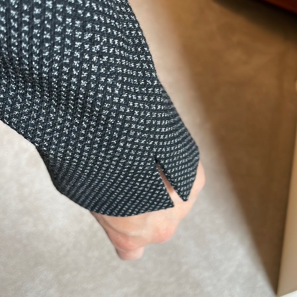 Ann Taylor blazer, size 0 - Picture 3 of 9